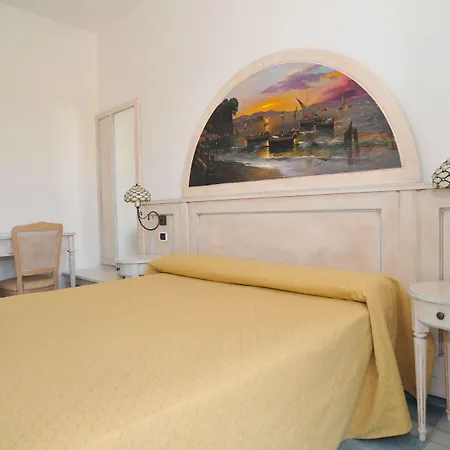 Isolabella Hotel Ventotene