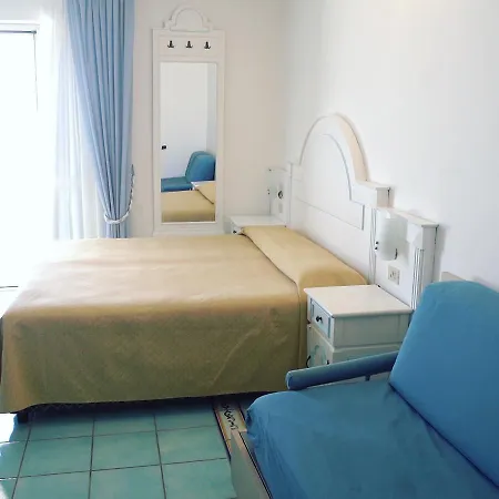 Hotel Isolabella 3*