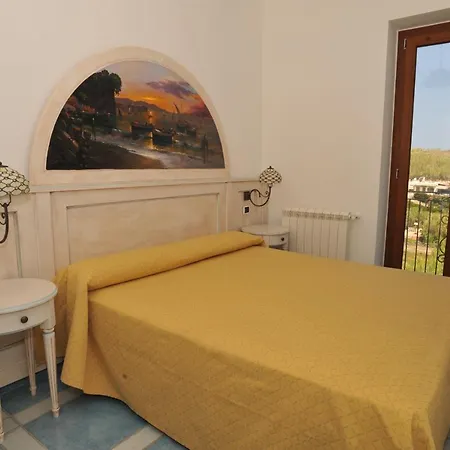 Isolabella Hotel