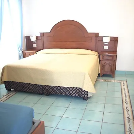 Isolabella Hotel Ventotene