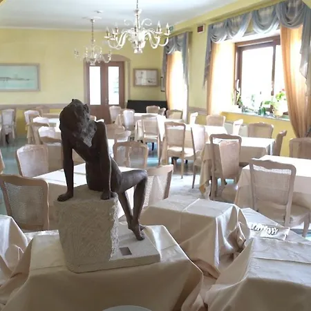 Hotel Isolabella Ventotene