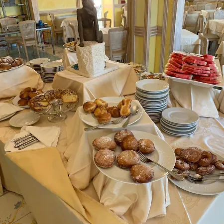 Isolabella Hotel 3*