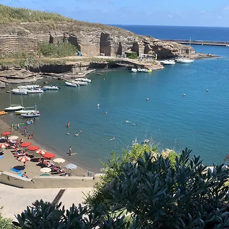 Isolabella Hotel