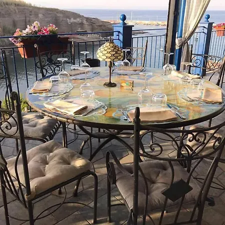 Isolabella 3*