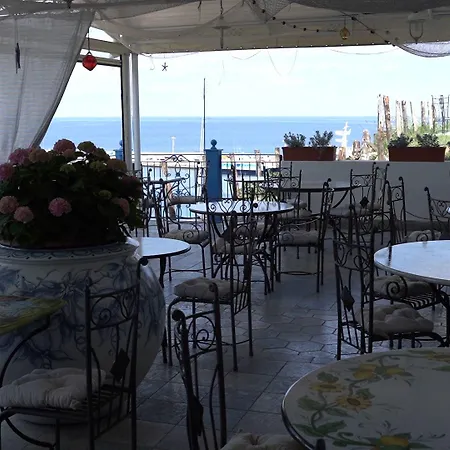 Isolabella Hotel