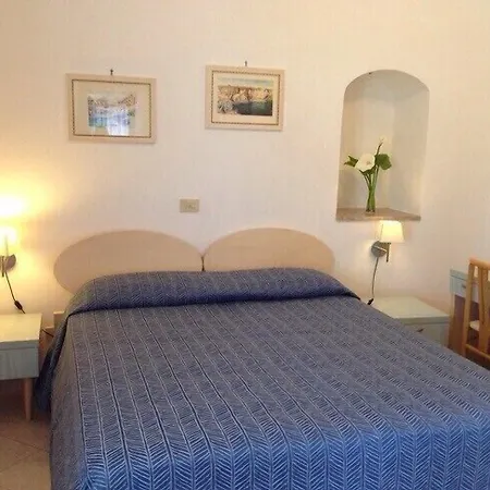 Isolabella Hotel Ventotene