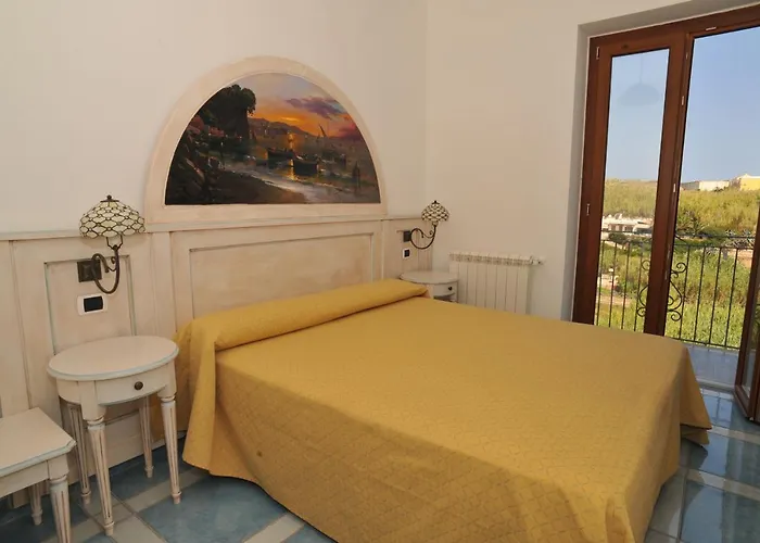Isolabella Otel
