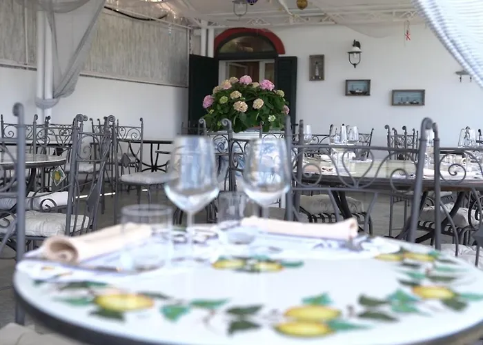 호텔 Isolabella 3*